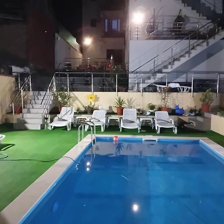 Hotel La Roby Si Niko Dubová Exteriér fotografie