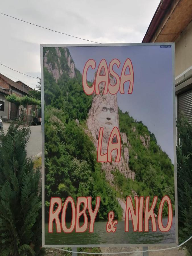 Hotel La Roby Si Niko Dubová Exteriér fotografie